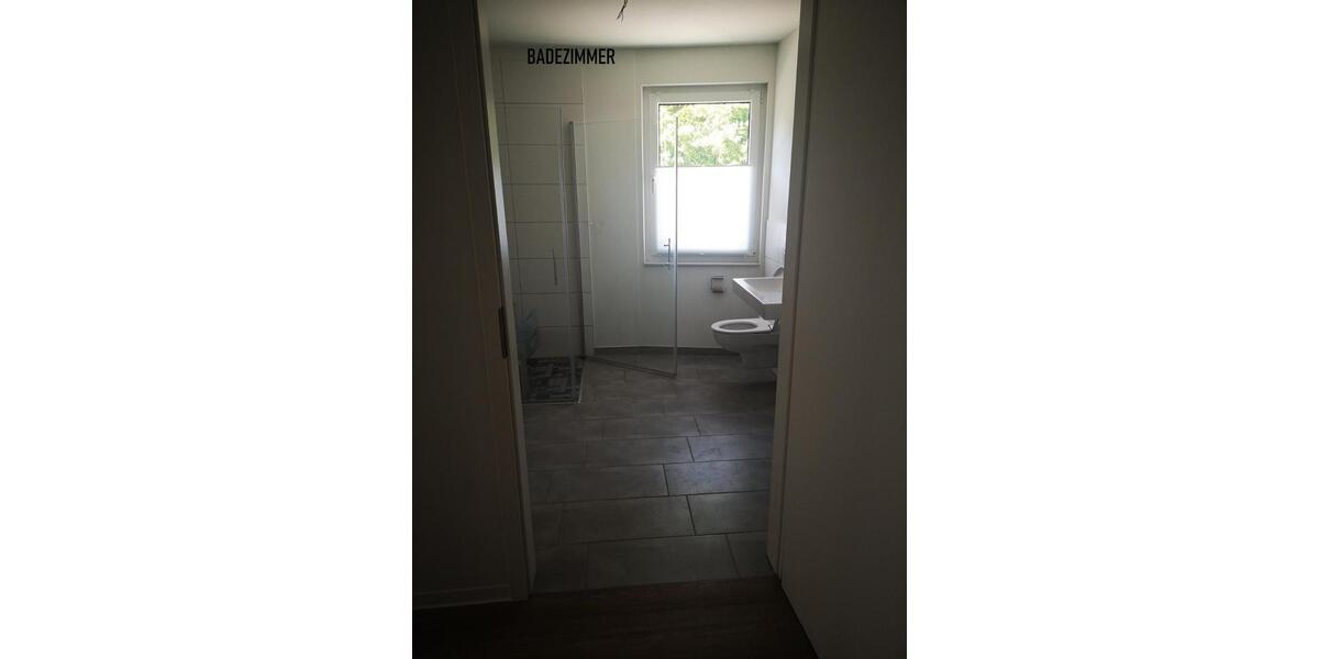 offene 70m² Komfort-Wohnung Fußbodenheizung Tiefgarage Terasse 2 zimmer