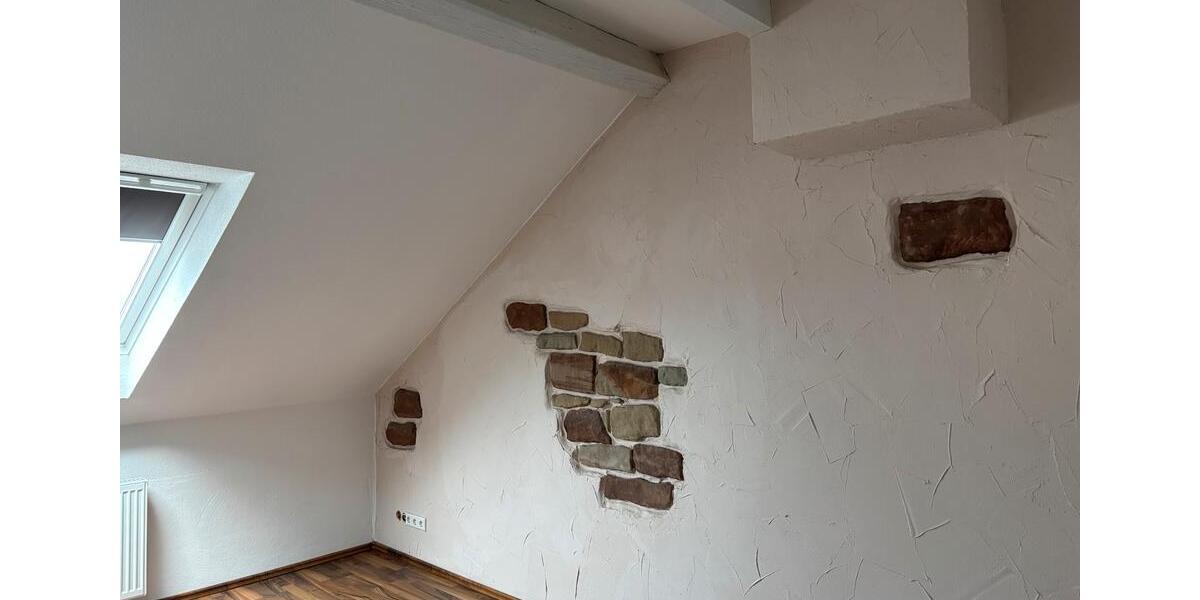 Dachgeschoßwohnung Saarlouis - 4 Zimmer, 120 m&sup2;, 900&euro; | Angebot:26614994