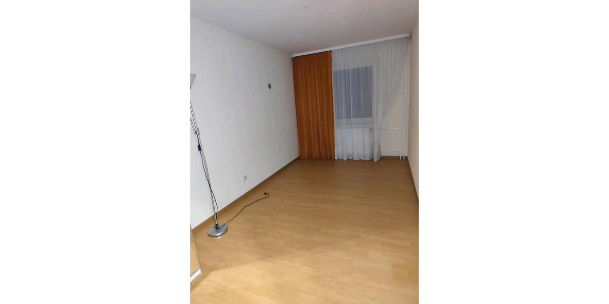 Etagenwohnung Wahlstedt - 3 Zimmer, 80 m&sup2;, 1.200&euro; | Angebot:25100659
