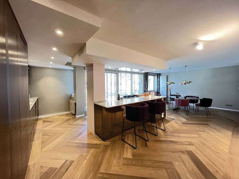 Wohnung zum Mieten in Düsseldorf 3.850 € 178 m² 5 zimmer