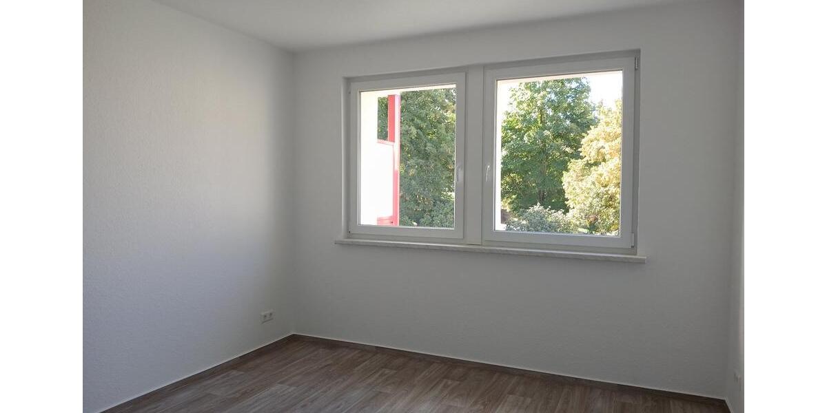 Ruhig gelegene 3-5 Raum Musterwohnung 5 zimmer