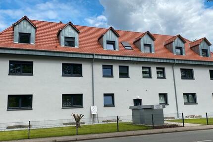 Zwei schöne Wohnungen mit EBK in saniertem Objekt zu vermieten 2 zimmer