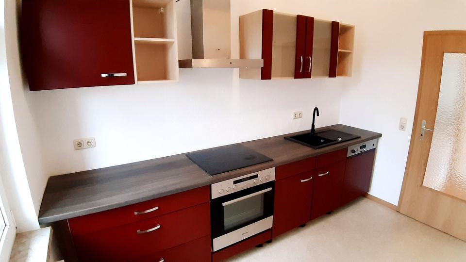 Gemütliche 3-Raum-Wohnung im 1. Obergeschoss zu vermieten. 3 zimmer