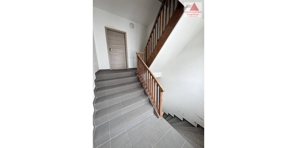 Etagenwohnung Schneeberg - 4 Zimmer, 132 m&sup2;, 950&euro; | Angebot:25688213