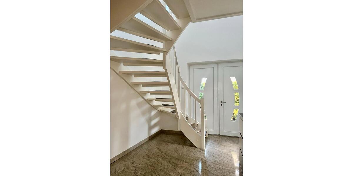 Villa Bad Bramstedt - 5 Zimmer, 140 m&sup2;, 1.900&euro; | Angebot:24356446