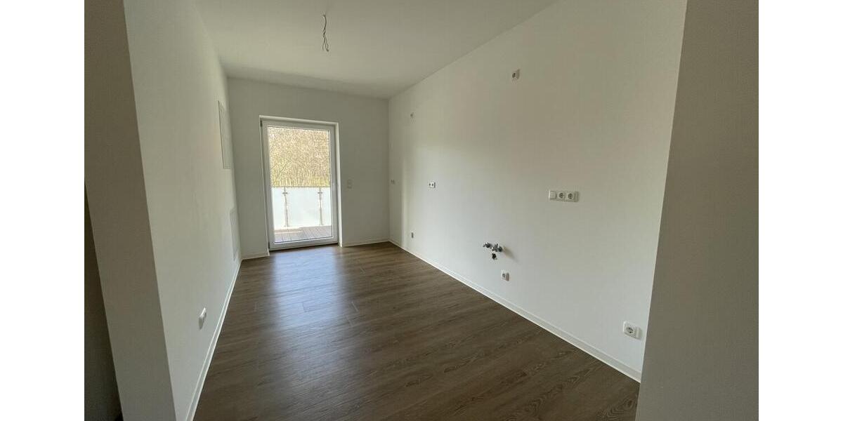 Etagenwohnung Ilmenau - 2 Zimmer, 77 m&sup2;, 735&euro; | Angebot:26007144