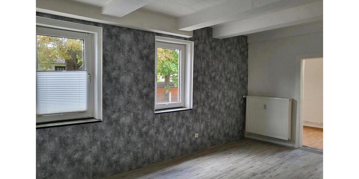 Erdgeschoßwohnung Lehrte - 4 Zimmer, 820&euro; | Angebot:23410219