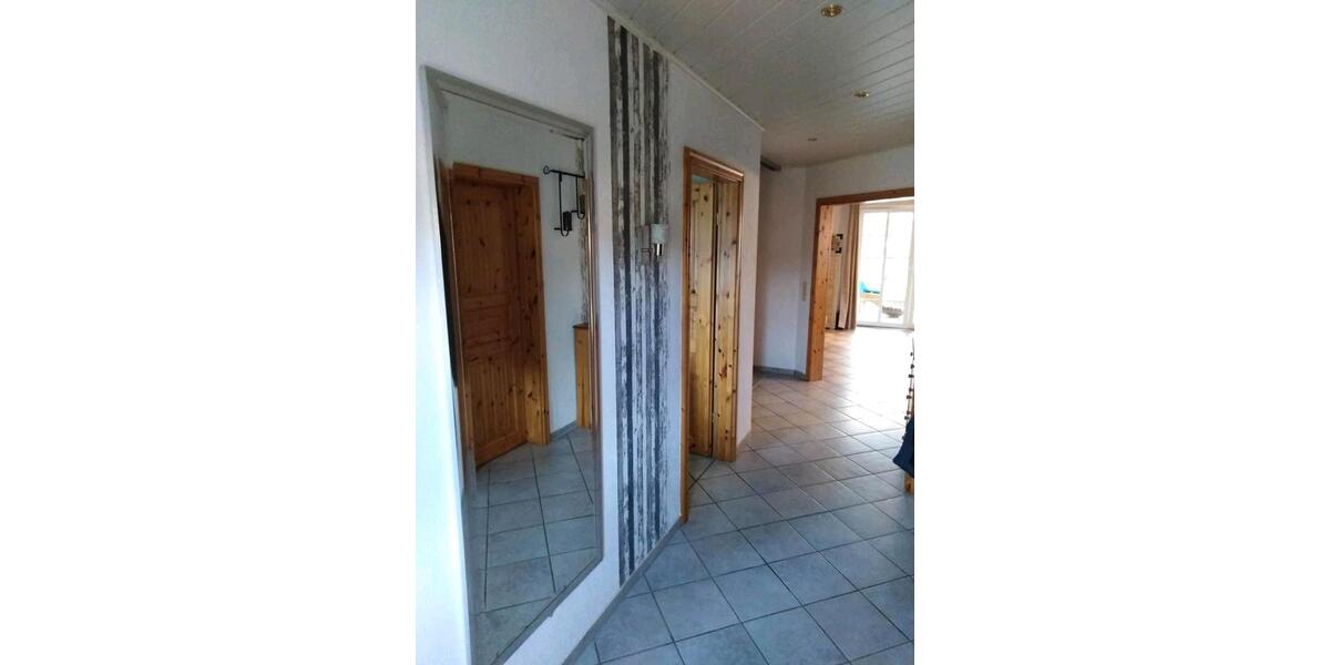 Doppelhaushälfte Ladelund - 4 Zimmer, 160 m&sup2;, 1.400&euro; | Angebot:26633461