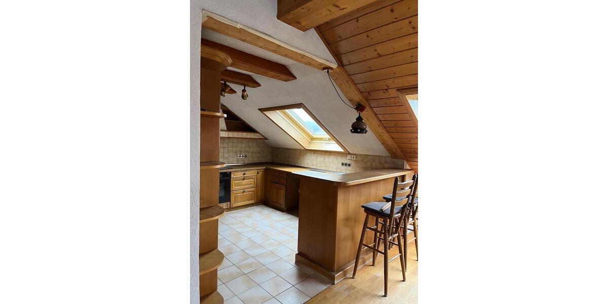Dachgeschoßwohnung Denzlingen - 3 Zimmer, 92 m&sup2;, 1.300&euro; | Angebot:26416022