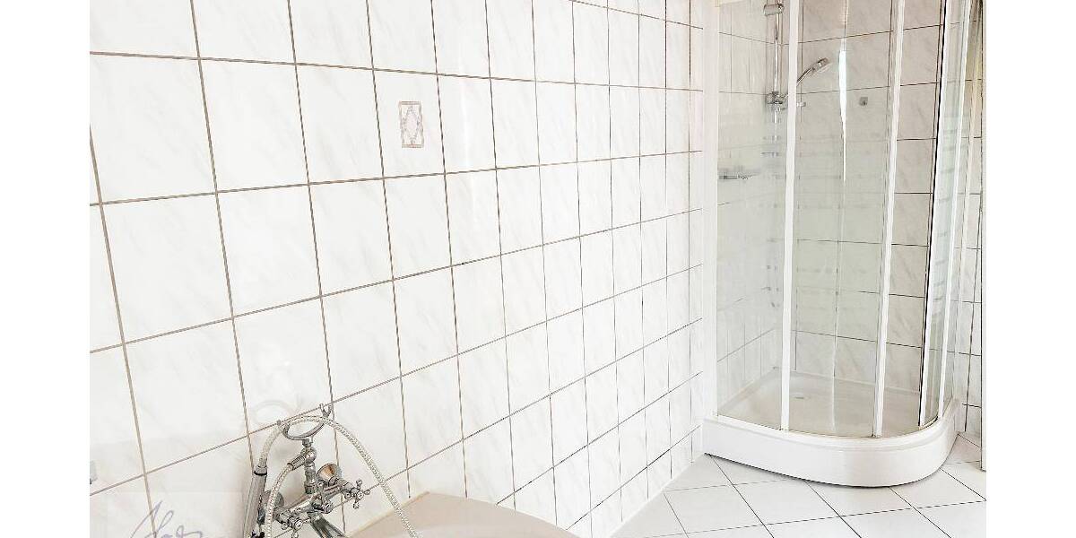 Etagenwohnung Riesa Gröba - 6 Zimmer, 127 m&sup2;, 950&euro; | Angebot:26556321