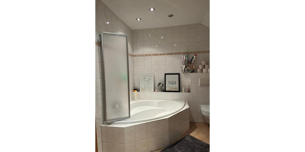 Dachgeschoßwohnung Bad Tabarz - 3 Zimmer, 75 m&sup2;, 480&euro; | Angebot:26382574