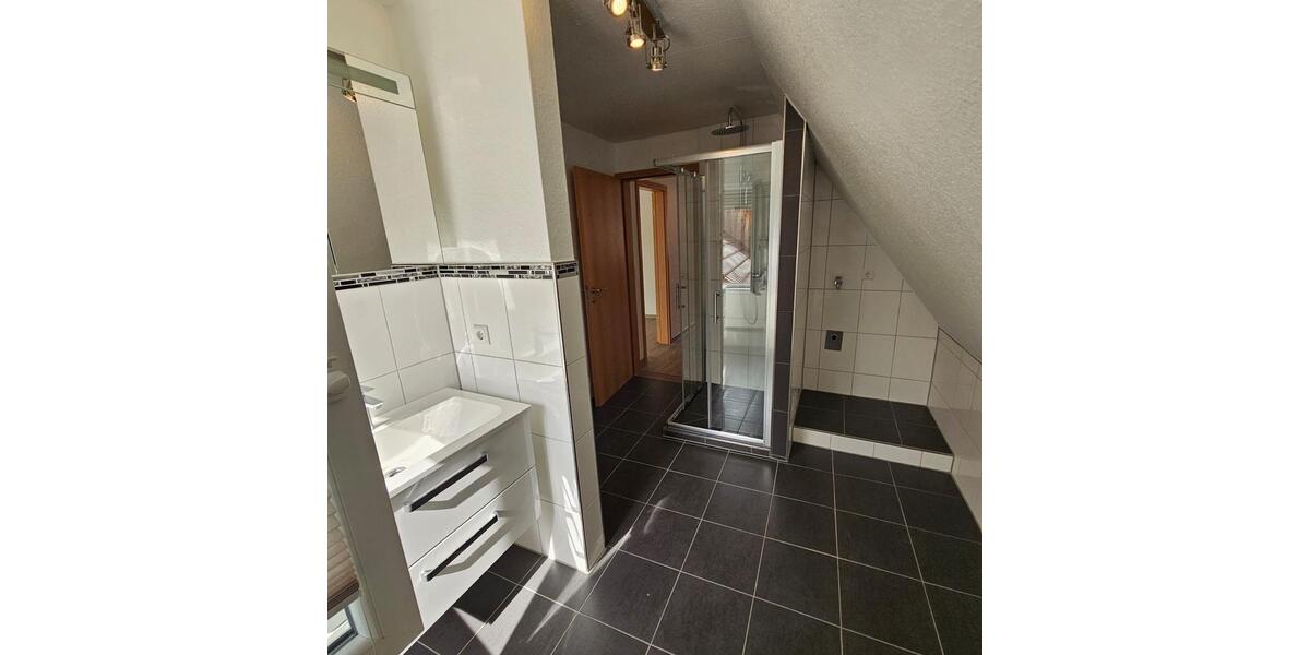 Etagenwohnung Heilbronn Horkheim - 5 Zimmer, 120 m&sup2;, 30&euro; | Angebot:24830903