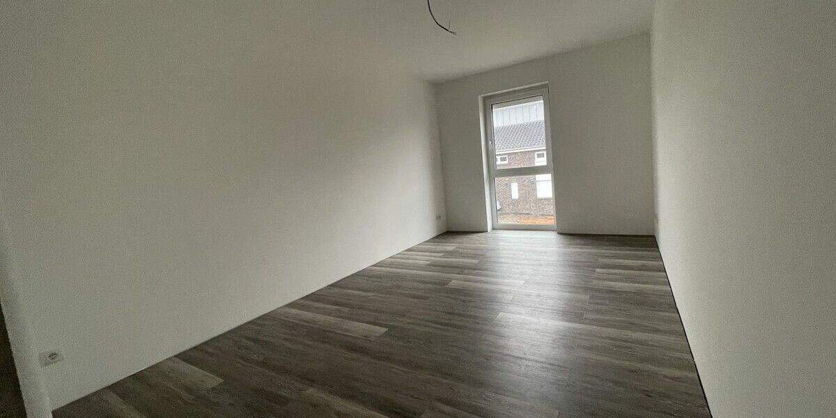 Doppelhaushälfte Stuhr - 6 Zimmer, 150 m&sup2;, 1.550&euro; | Angebot:25735370