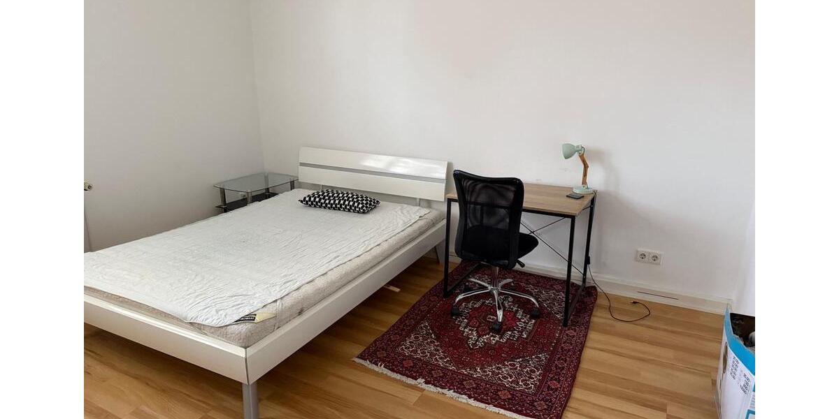 Fully Furnished room in a 4 shared WG, available from February 1 zimmer