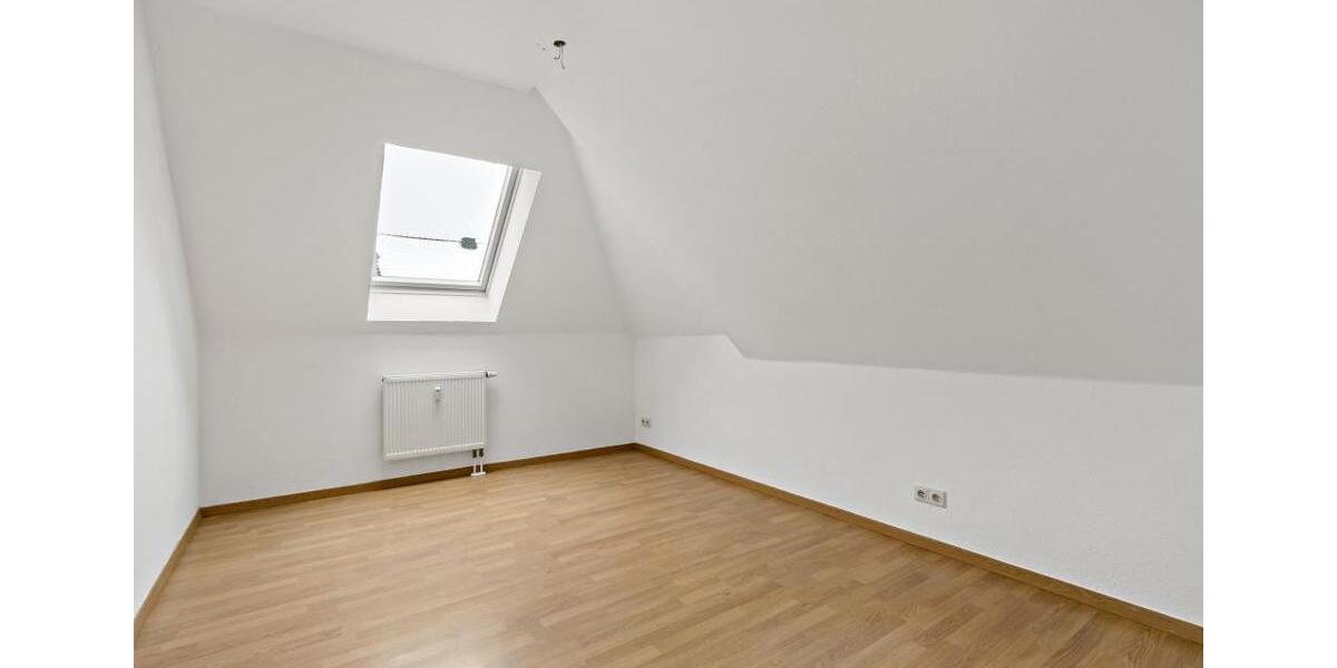 Etagenwohnung Weißenfels - 3 Zimmer, 63 m&sup2;, 346&euro; | Angebot:25854357