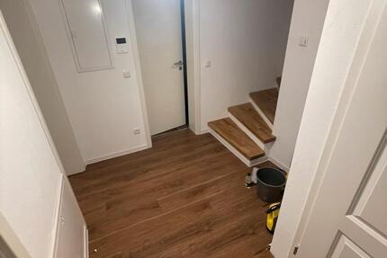 3 Zimmer Wohnung zu vermieten ca. 90 m², Terrasse & Keller 3 zimmer