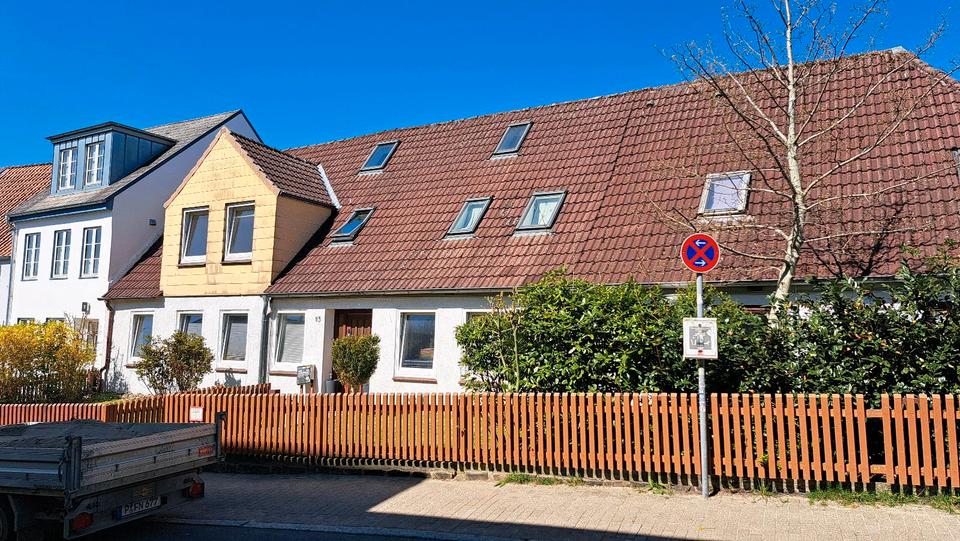 Wohnen auf Zeit Tastrup - 6 Zimmer, 200 m&sup2;, 300&euro; | Angebot:26263027