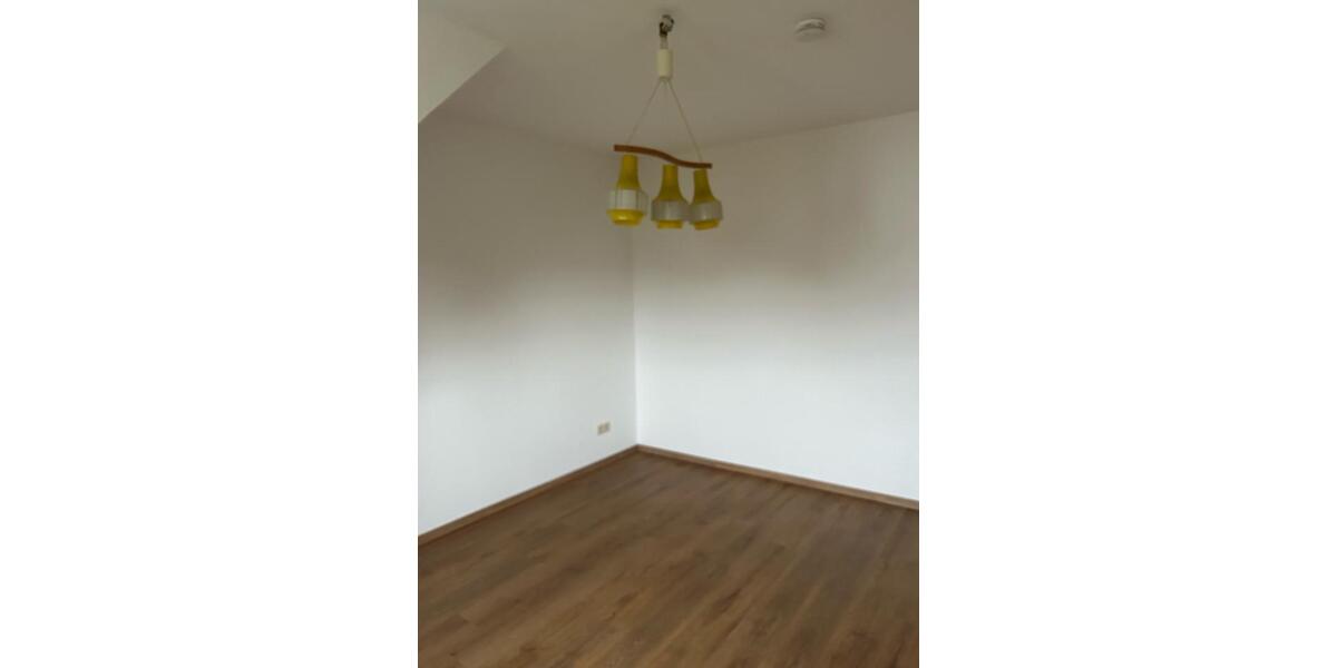 Dachgeschoßwohnung Lauterbach (Hessen) - 2 Zimmer, 48 m&sup2;, 410&euro; | Angebot:26406494