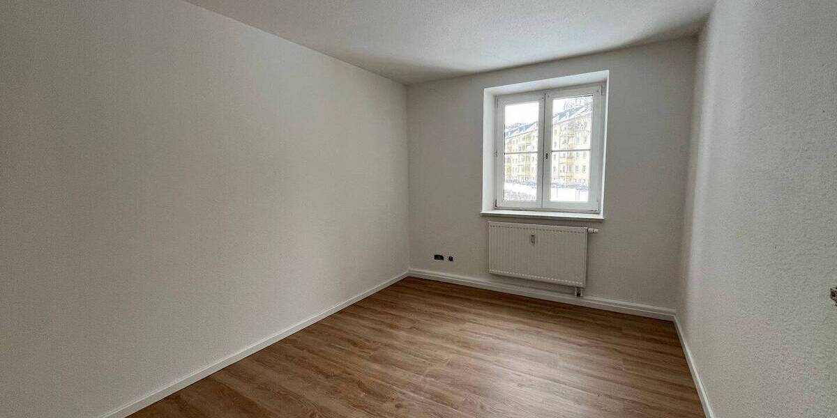 Etagenwohnung Chemnitz Zentrum - 3 Zimmer, 75 m&sup2;, 425&euro; | Angebot:26205414