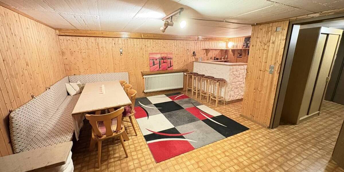 Reihenmittelhaus Neumarkt in der Oberpfalz Neumarkt - 5 Zimmer, 148 m&sup2;, 1.500&euro; | Angebot:25983201