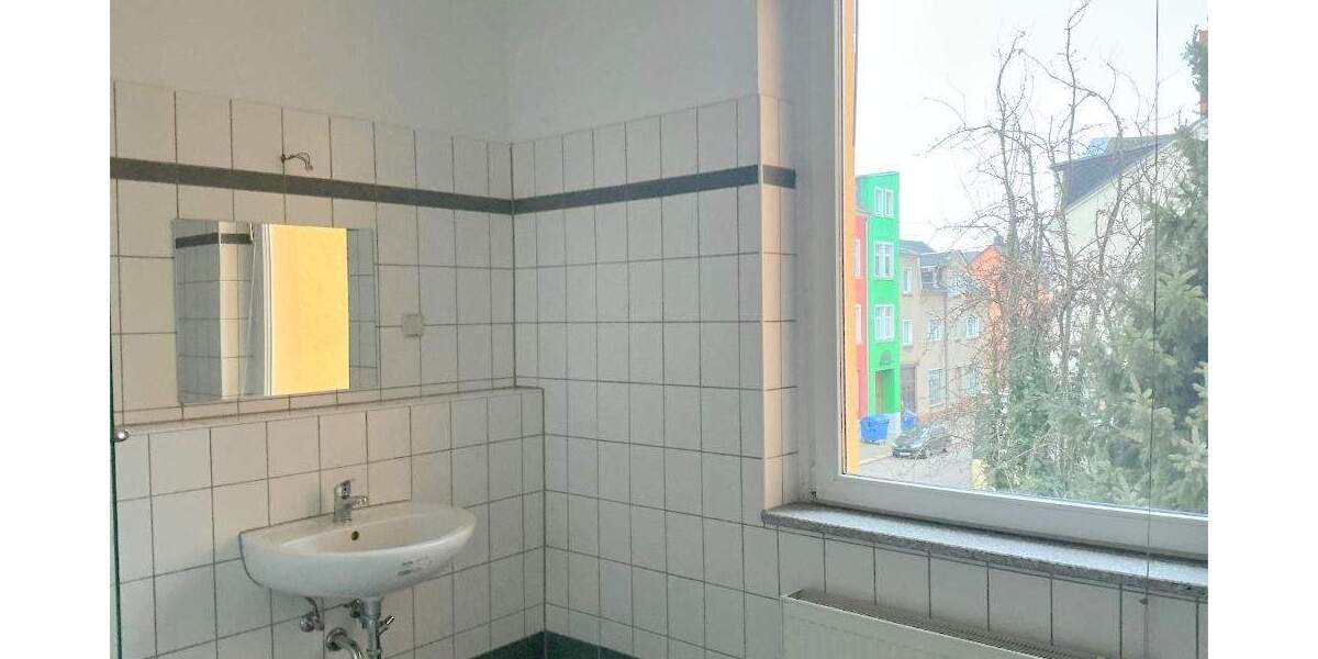 Etagenwohnung Limbach-Oberfrohna Oberfrohna - 2 Zimmer, 75 m&sup2;, 320&euro; | Angebot:25928876