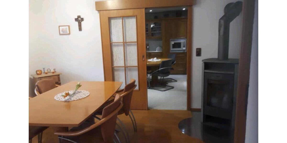 Etagenwohnung Sulzheim - 1 Zimmer, 80 m&sup2;, 300&euro; | Angebot:26227757