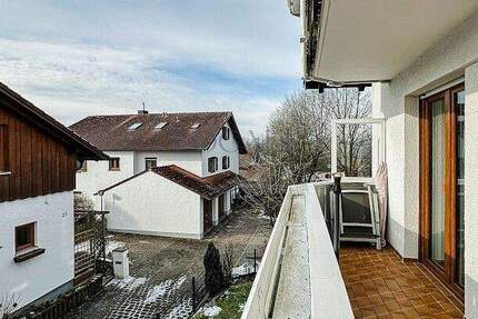 Großzügige 4-Zimmer-Wohnung mit sonnigem Balkon 4 zimmer