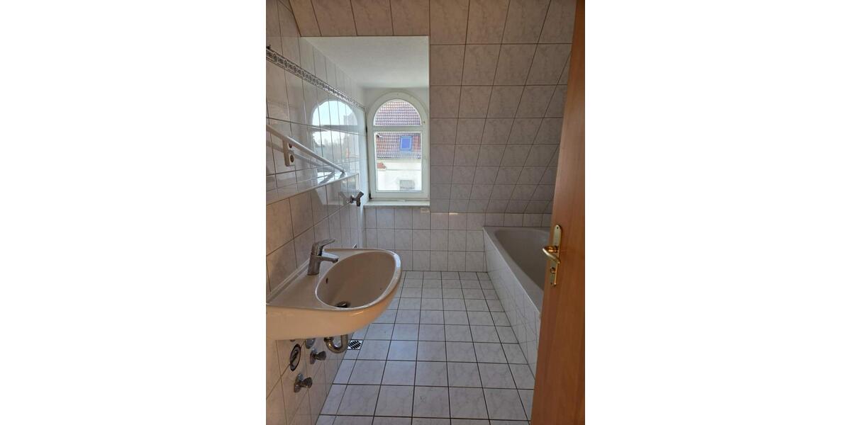 Dachgeschoßwohnung Meißen - 2 Zimmer, 44 m&sup2;, 315&euro; | Angebot:24848597