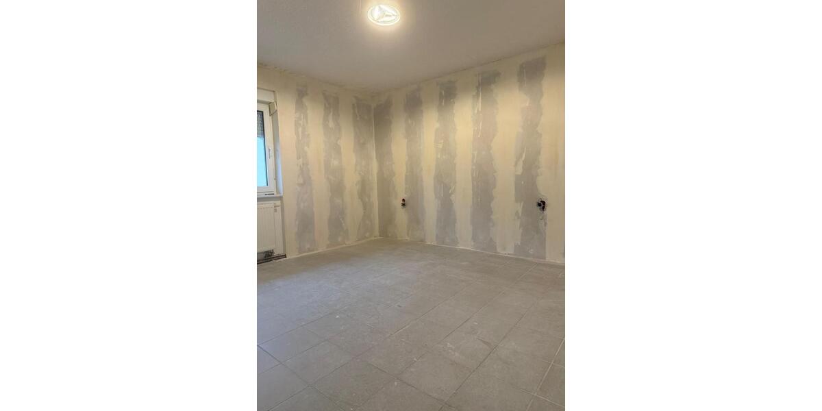 Etagenwohnung Bad Königshofen im Grabfeld - 4 Zimmer, 85 m&sup2;, 595&euro; | Angebot:24877176