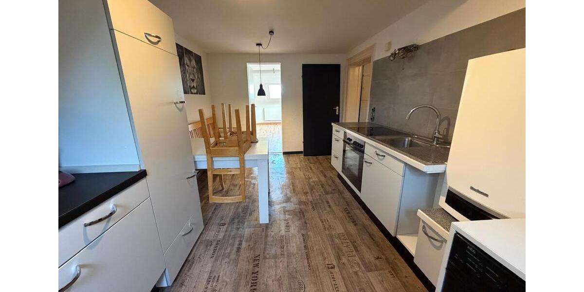 Dachgeschoßwohnung Aachen Aachen-Mitte - 1 Zimmer, 1 m&sup2;, 395&euro; | Angebot:24803276