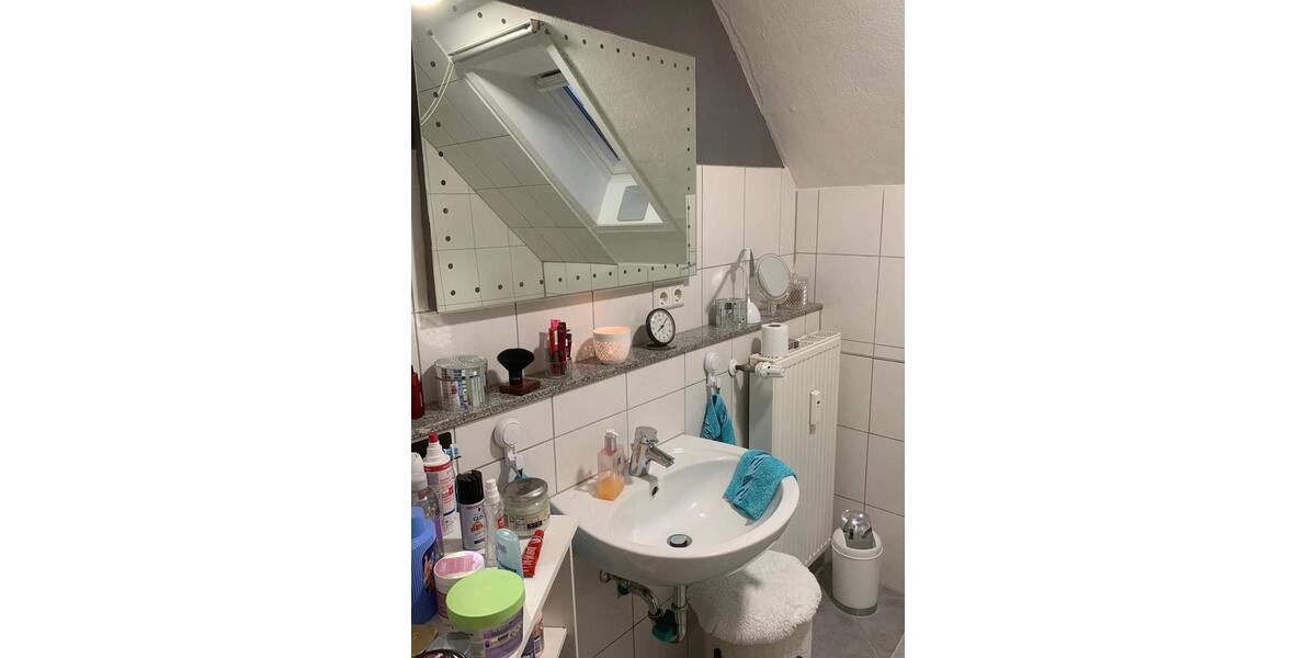 Dachgeschoßwohnung Mannheim Sandhofen - 2 Zimmer, 70 m&sup2;, 700&euro; | Angebot:26276898