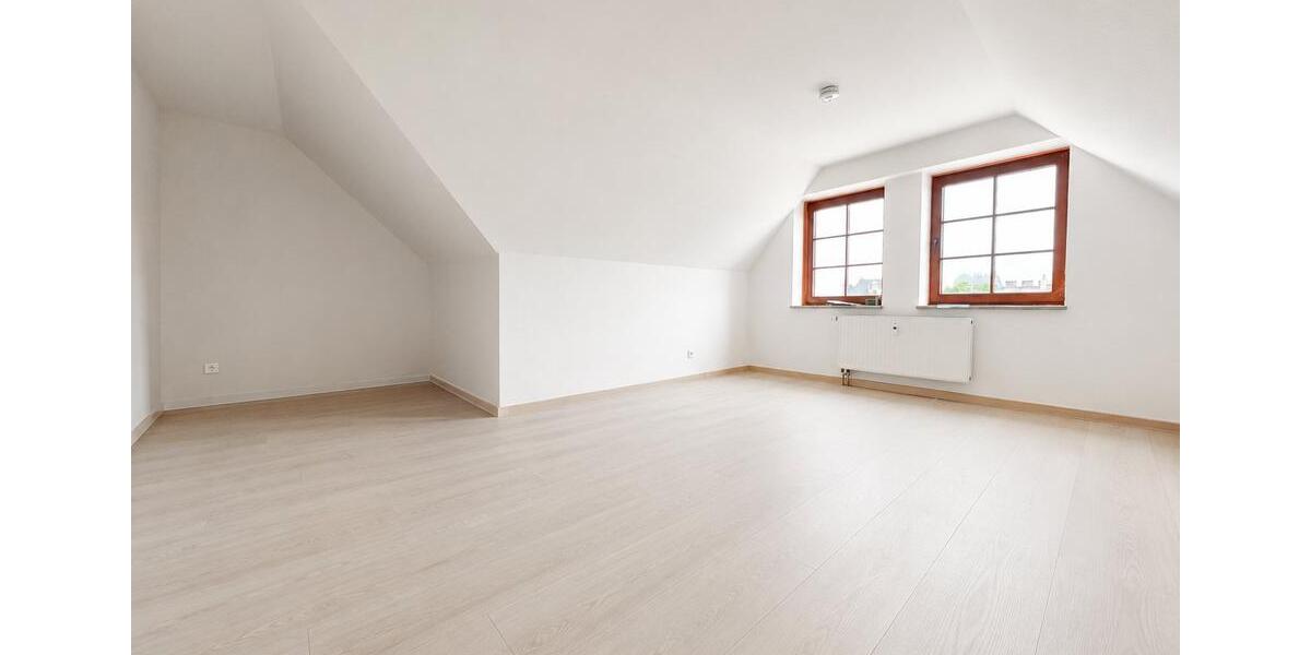 Dachgeschoßwohnung Zittau - 2 Zimmer, 52 m&sup2;, 330&euro; | Angebot:26482998