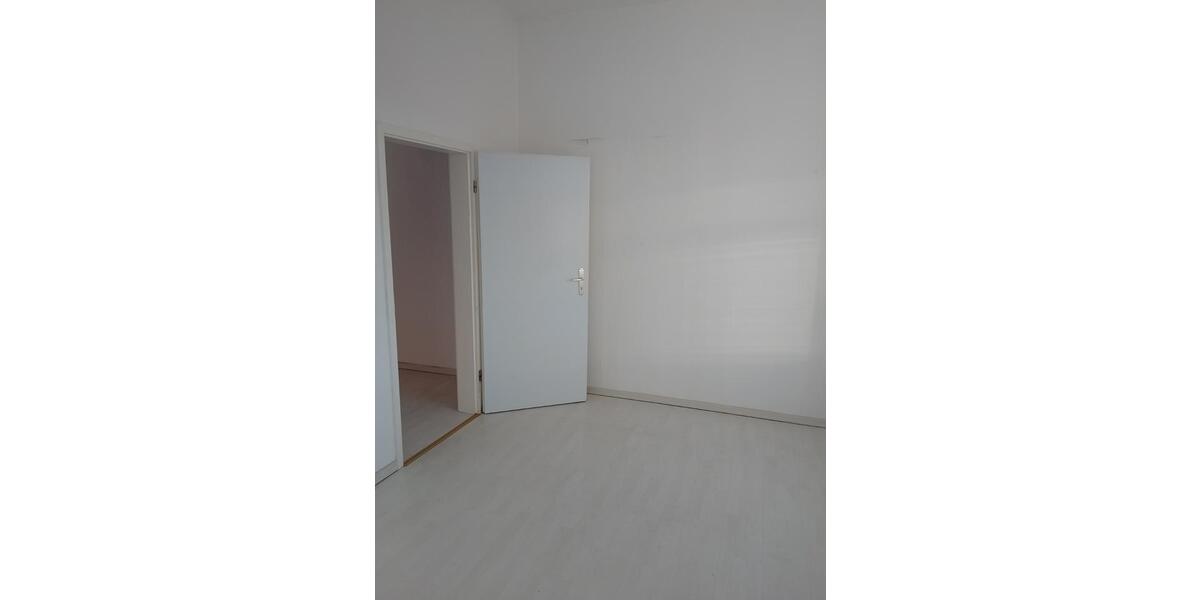 Etagenwohnung Radebeul - 4 Zimmer, 122 m&sup2;, 1.400&euro; | Angebot:26335119
