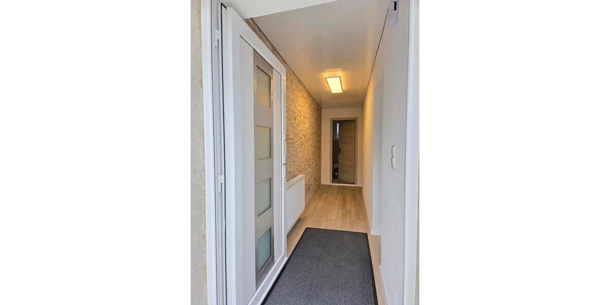 Einfamilienhaus Zweibrücken - 4.5 Zimmer, 150 m&sup2;, 1.300&euro; | Angebot:25639532