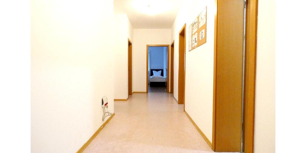 Etagenwohnung Amberg - 5 Zimmer, 140 m&sup2;, 130&euro; | Angebot:13488779