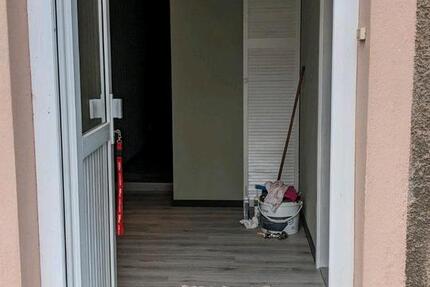Wohnung Wettin-Löbejün Löbejün - 2.5 Zimmer, 45 m&sup2;, 270&euro; | Angebot:26235448