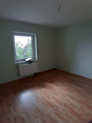 Etagenwohnung Erlangen Dechsendorf - 3 Zimmer, 66 m&sup2;, 650&euro; | Angebot:24357015