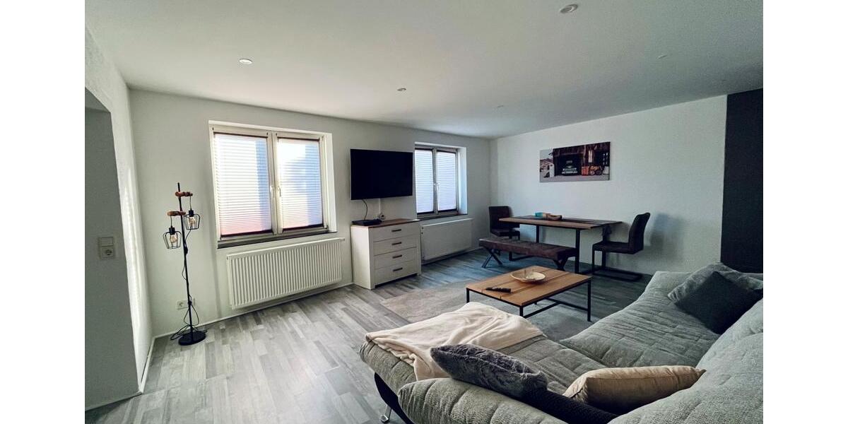 Etagenwohnung Waltershausen - 3 Zimmer, 125 m&sup2;, 900&euro; | Angebot:25320276