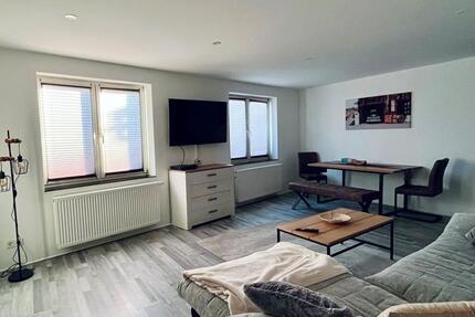 Wohnung Waltershausen - 3 Zimmer, 125 m&sup2;, 900&euro; | Angebot:25320276