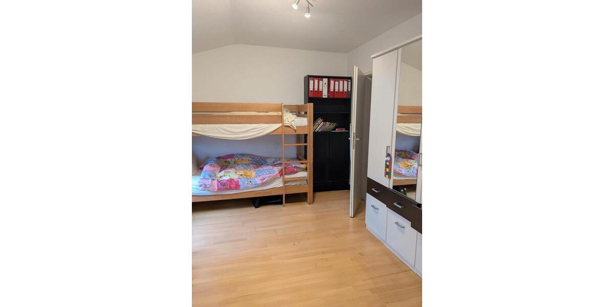 Dachgeschoßwohnung Aachen Aachen-Mitte - 3 Zimmer, 85 m&sup2;, 890&euro; | Angebot:26521900
