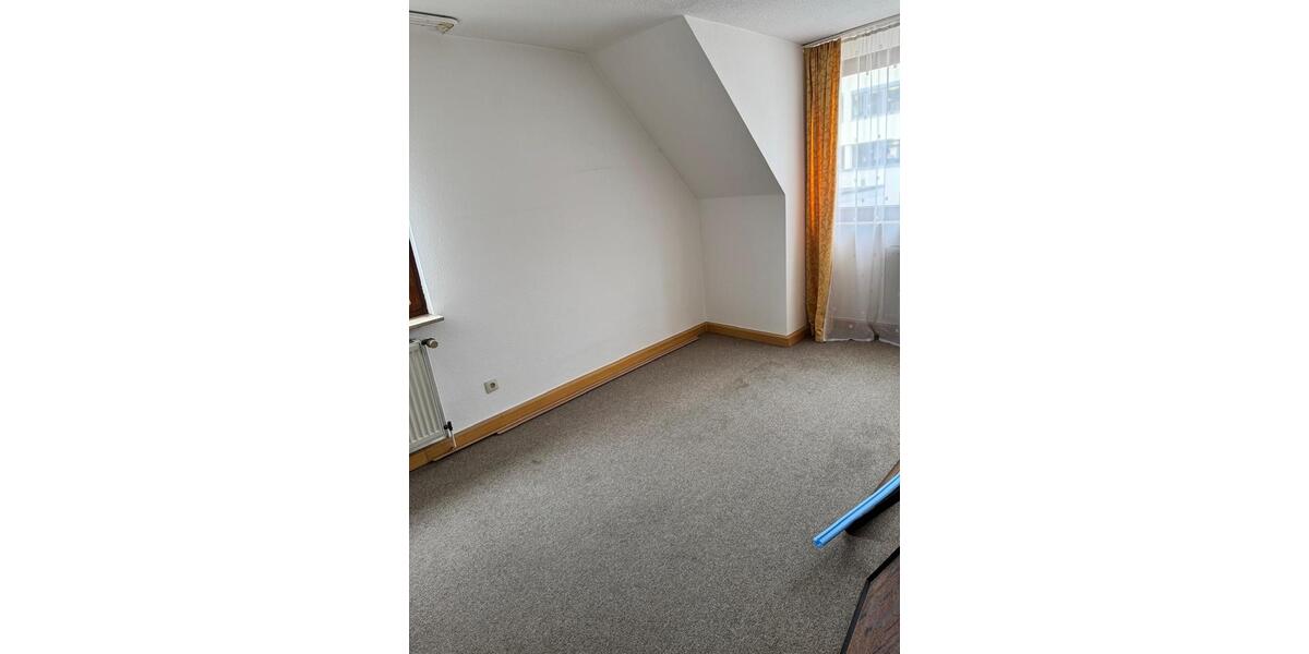 Etagenwohnung Heidenheim an der Brenz Aufhausen - 4 Zimmer, 95 m&sup2;, 1.300&euro; | Angebot:24585475