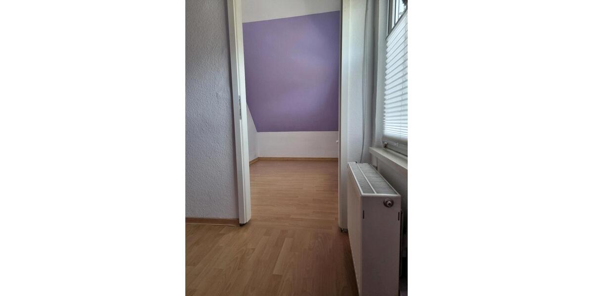 Einfamilienhaus Jever - 7 Zimmer, 190 m&sup2;, 1.400&euro; | Angebot:25898817