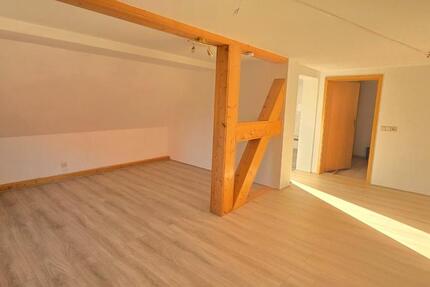 helle 3 Raumwohnung 74 qm² reine Nutzfläche, Stellplatz Nebengela 3 zimmer