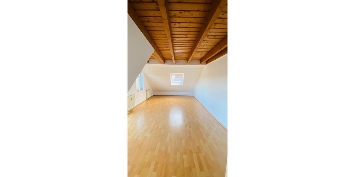 Dachgeschoßwohnung Pfullendorf - 2 Zimmer, 55 m&sup2;, 750&euro; | Angebot:25990811