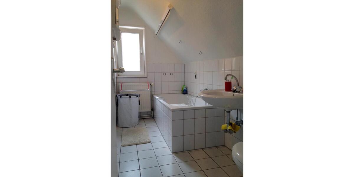 Dachgeschoßwohnung Warendorf - 2 Zimmer, 45 m&sup2;, 430&euro; | Angebot:27608804