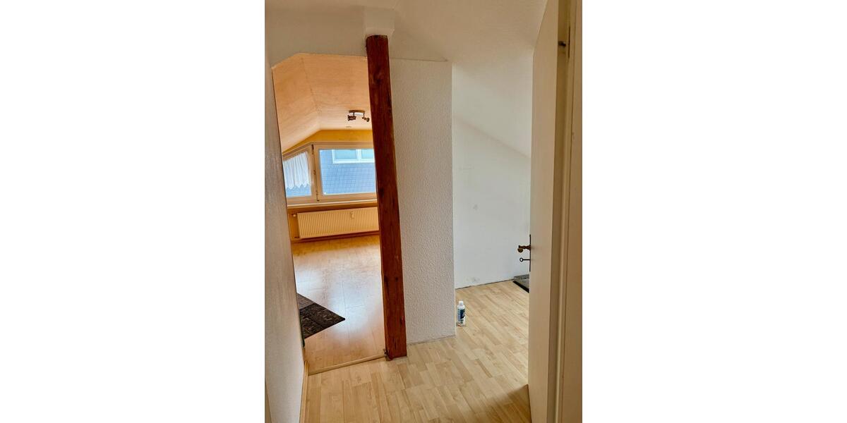 Dachgeschoßwohnung Möhnesee - 3 Zimmer, 70 m&sup2;, 550&euro; | Angebot:24833414