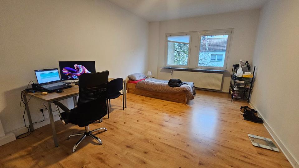 Fully Furnished Room for Rent (Temporary) in a Shared Apartment 3 zimmer