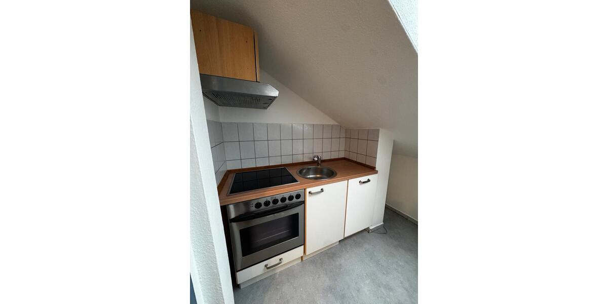 Dachgeschoßwohnung Erbach - 2 Zimmer, 53 m&sup2;, 800&euro; | Angebot:26648501