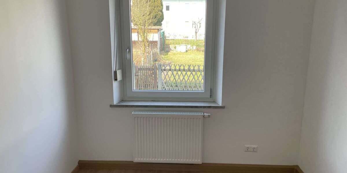 Etagenwohnung Amberg - 3 Zimmer, 85 m&sup2;, 639&euro; | Angebot:27112017