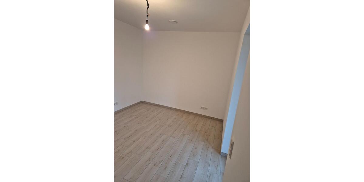 Erdgeschoßwohnung Wadern - 3 Zimmer, 106 m&sup2;, 1.200&euro; | Angebot:19540185
